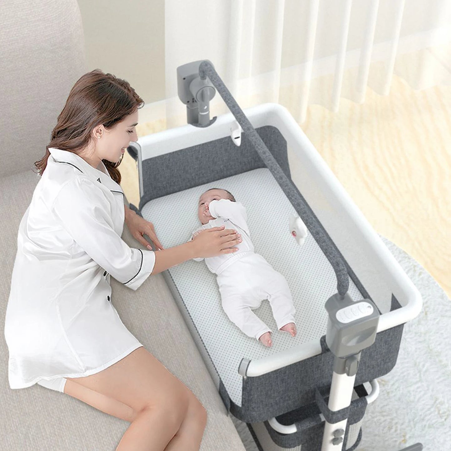 Portable Baby Rocking Bassinet Bedside Co-Sleeper For Newborns